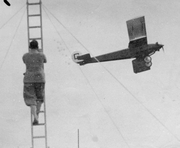 lympne light aircraft trials poss 0751-0098